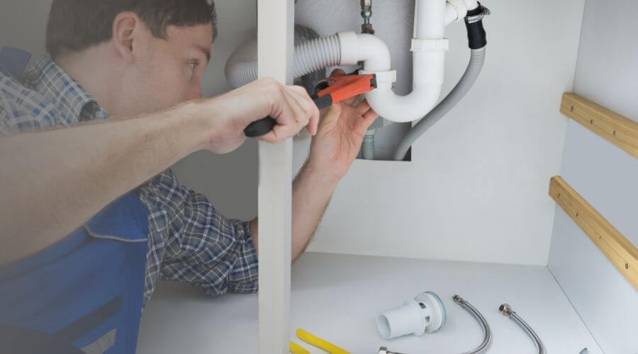 Professional Tankless Water Heater Installation in New Vienna, IA